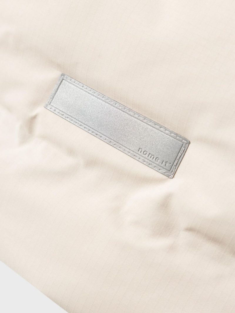 13219027_Moonbeam_004