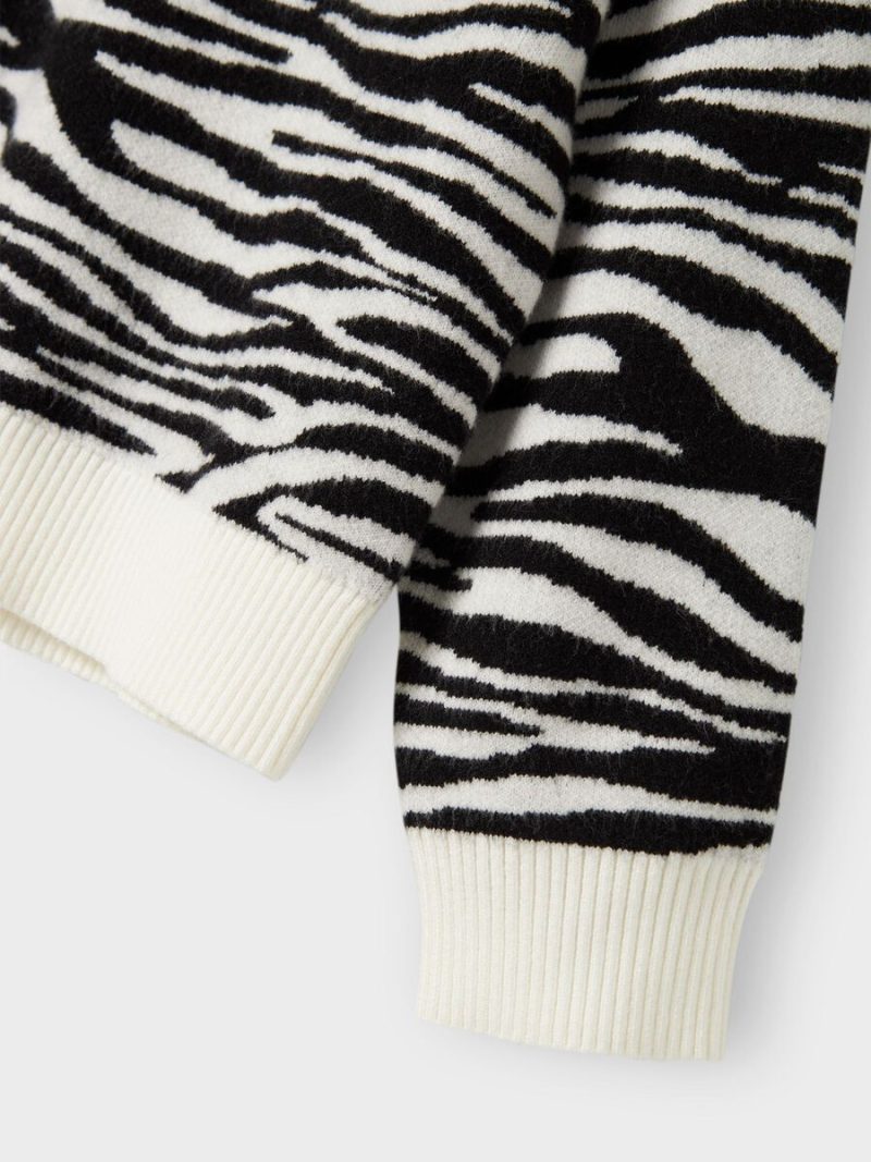 13247669_Black_1215304_005