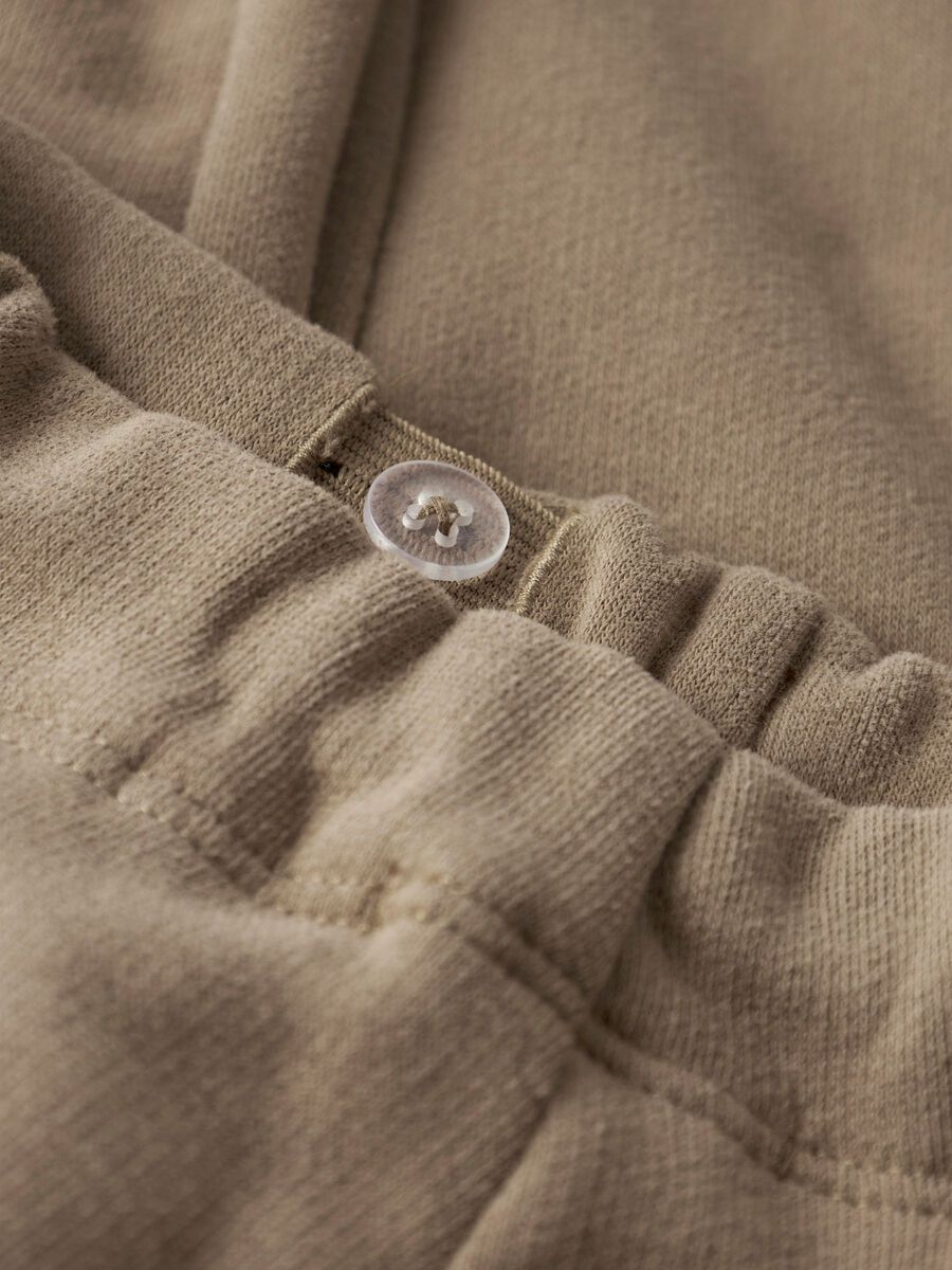 13236869_SepiaTint_005